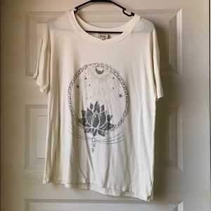 women’s graphic tee